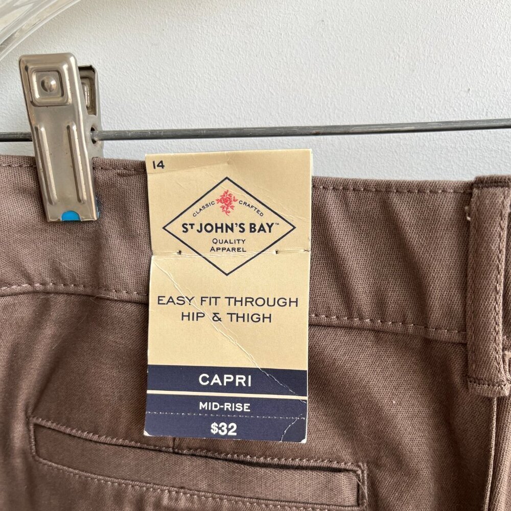 St. John's Bay Secretly Slender Mid Rise Capri Pants Cafe Brown NWT sz14 - Picture 4 of 9